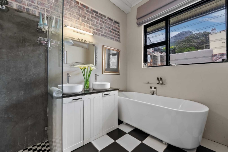 3 Bedroom Property for Sale in Gardens Western Cape
